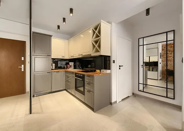 Elite Apartament Parking By Impero